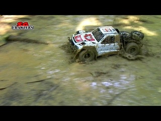Mudding! 8 Scale Trucks RC offroad adventures at Bangkit Road Trail