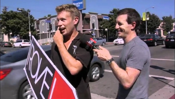 ROVE LA Los Angeles arrow sign