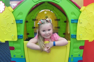 Выходные с Алисой Kids Indoor Playground Skypark Ukraine Скайпарк Николаев батуты горки аквагрим