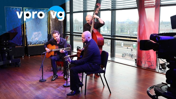Robin Nolan Trio And I Love her (live Bimhuis