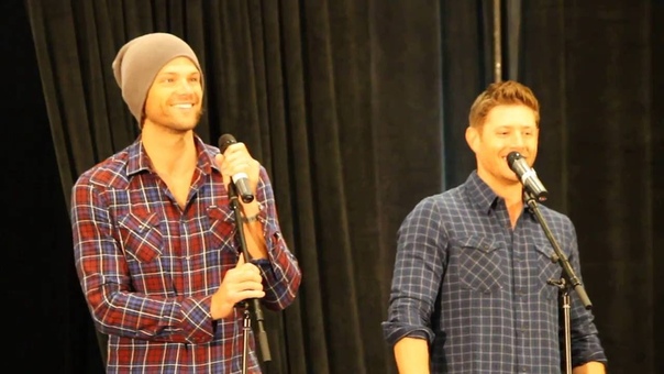 Tor Con 2016 J2 Gold Moms back Dance, monkey,