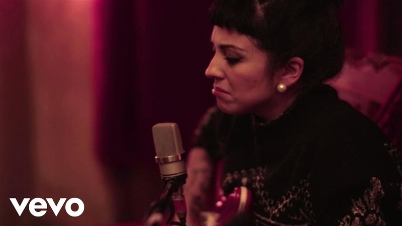 Mon Laferte Tormento