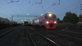 Электропоезд ЭД4М1-0008 станция Петелино