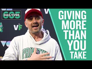 The Only Way To Build A Community - DailyVee 605 | VeeCon Day 3