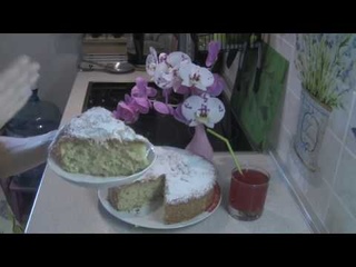 ПЫШНАЯ ШАРЛОТКА С РЕВЕНЕМ