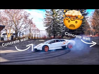 DRIVEWAY DONUTS IN AWD LAMBORGHINI MURCIELAGO SV!