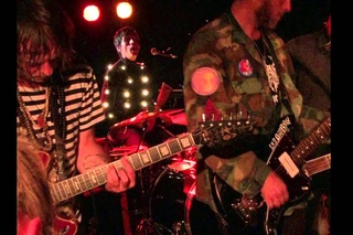 Les Big Byrd - Anton Newcombe - “Vad Hände Med Dem?“ @ Revolver