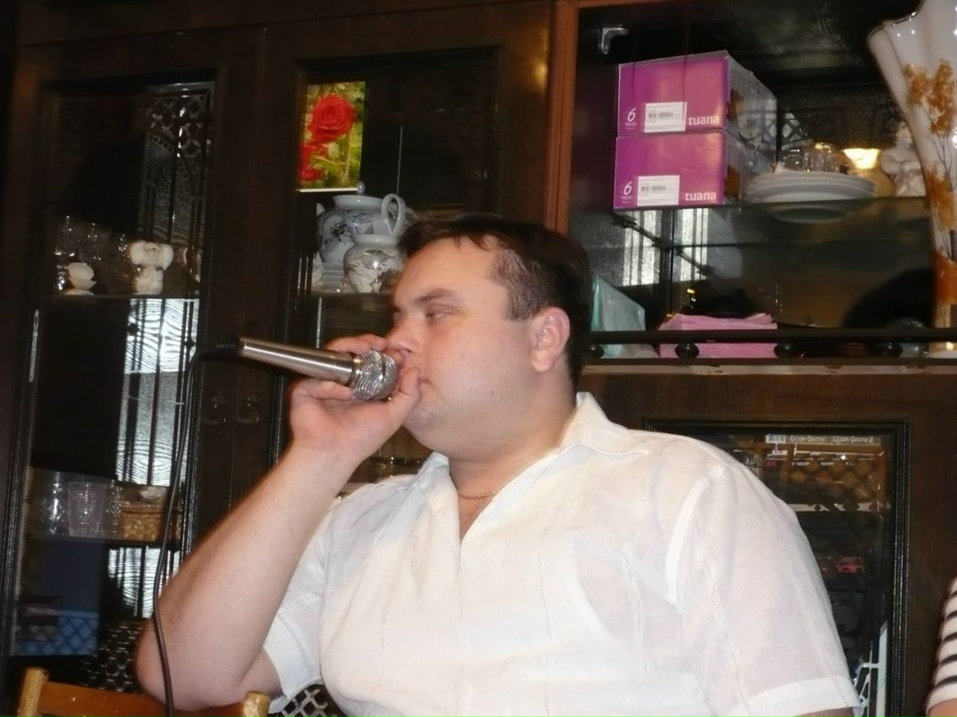 Николай Артемов 