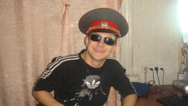 №8, Макс Белый №8, Макс Белый