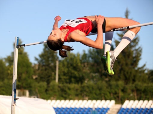Делаем спорт лучше. Катерина Федотова прыжки в высоту. Федотова Екатерина легкая атлетика. Прыгунья в высоту Федотова. Безенкина Екатерина прыжки в высоту.