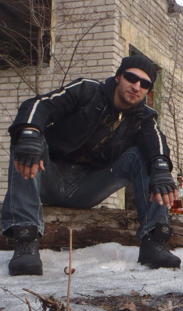 Евгений Шаповалов ( --_･)  ︻芫╤═一 | Славянск