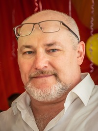 Сергей Комаров