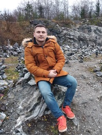 Александр Петров