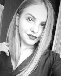 Олеся Наумова