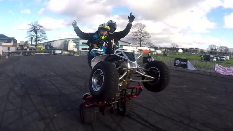 Лучшие стант райдеры на Чемпионате по мототрюкам Scottish Stunt