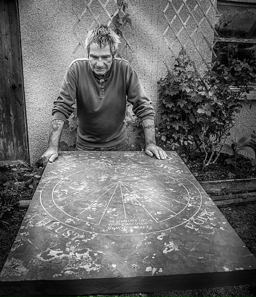 Нажми на меня