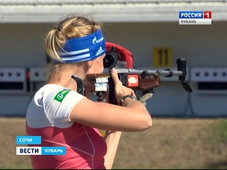 Лучшие биатлонистки России тренируются в Сочи