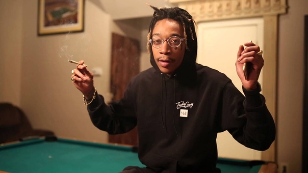 Wiz Sends a Message to his