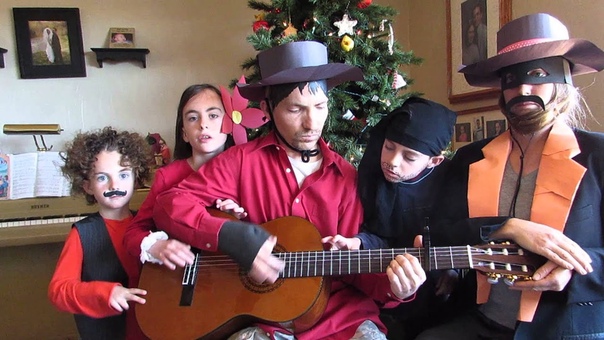 Walk Off The Earth Feliz Navidad