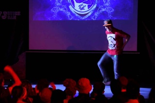 Танцевальная легенда 14. Popping. J Slam VS Пашуля.
